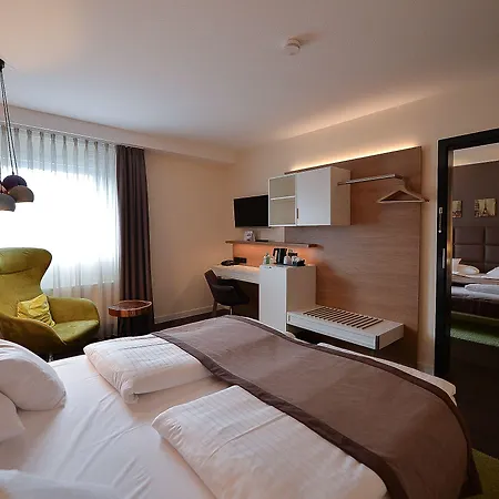 Western Hohenzollern Hotel 4*