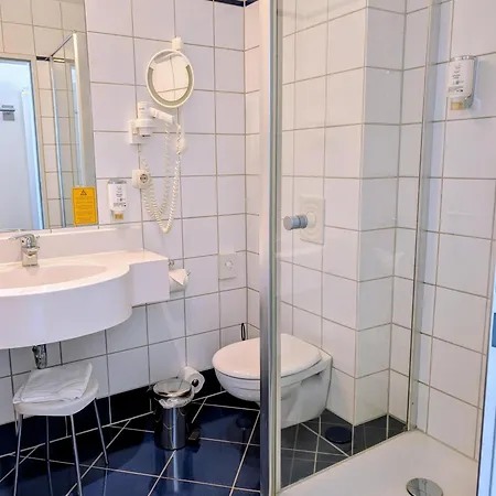 Western Hohenzollern Hotel 4*